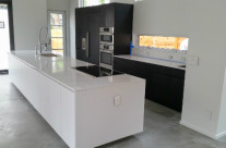 Clarkson – White / Black Textured Melamine